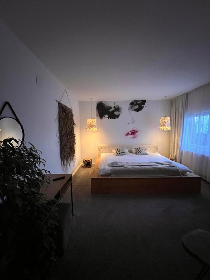 בראשוב Shard Boutique Hotel-Adult Only מראה חיצוני תמונה